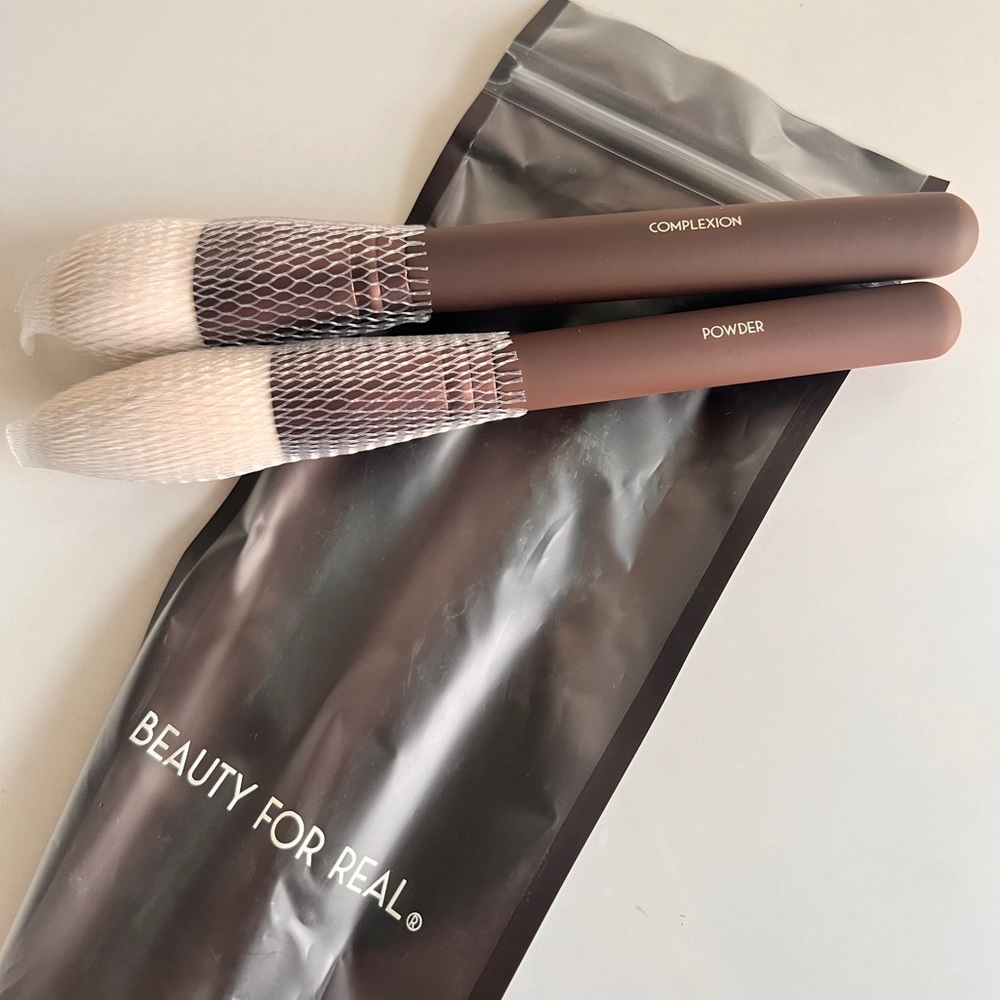 Beauty for Real Makeup Face Powder Brushes - Picture 3 of 5